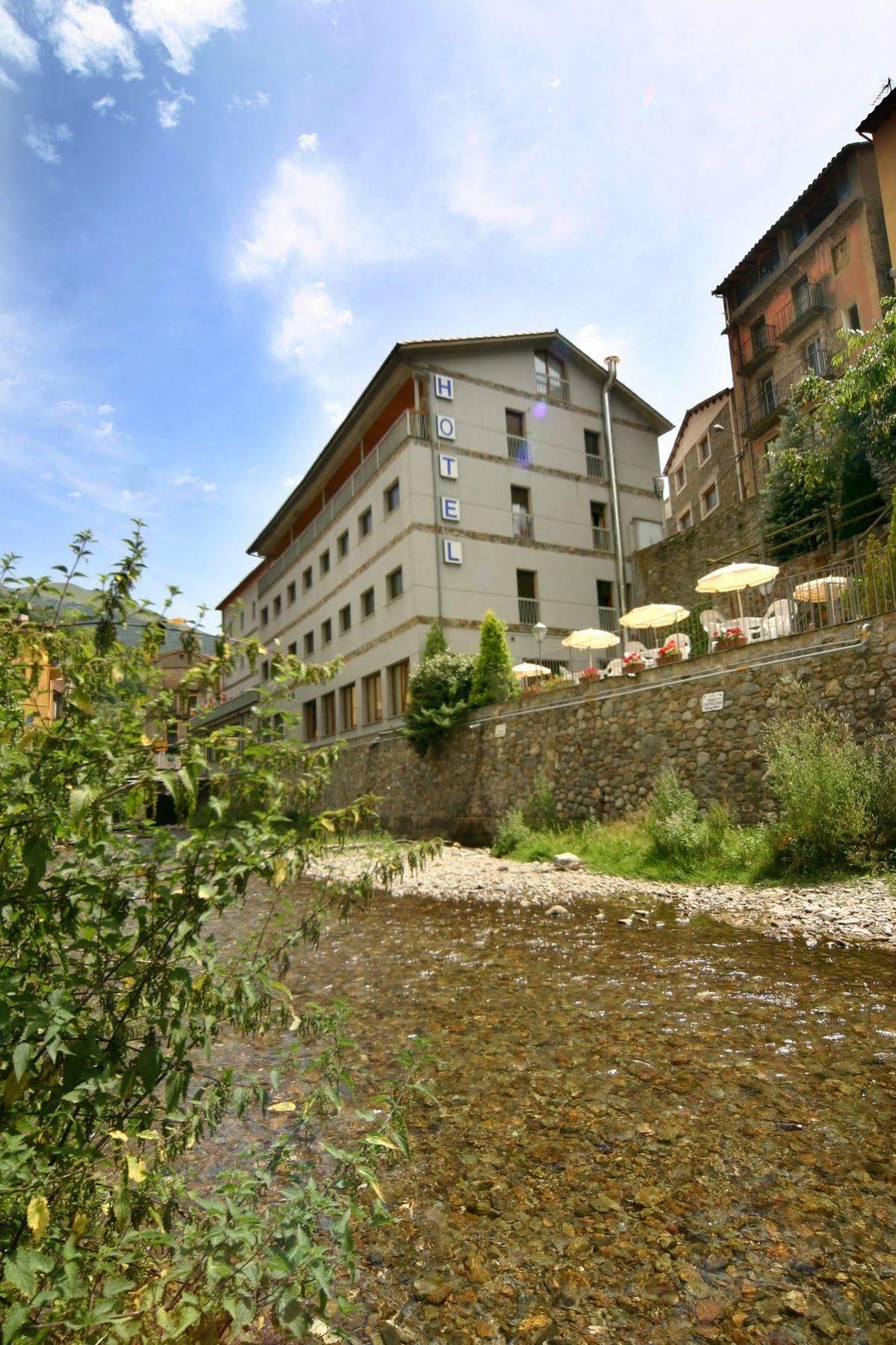 Hotel Sant Antoni Ribes De Freser Exterior foto